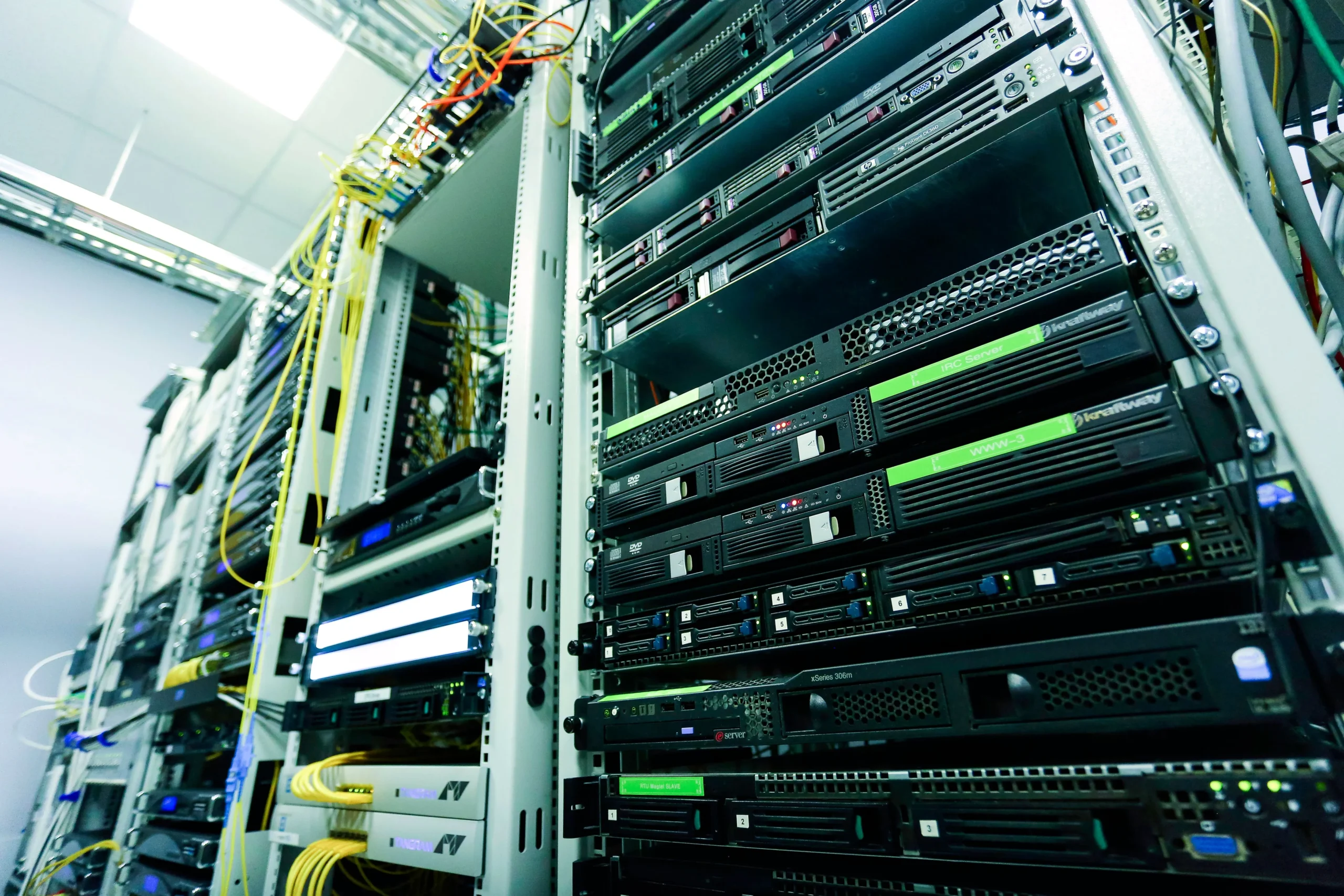 Server Chassis & Components